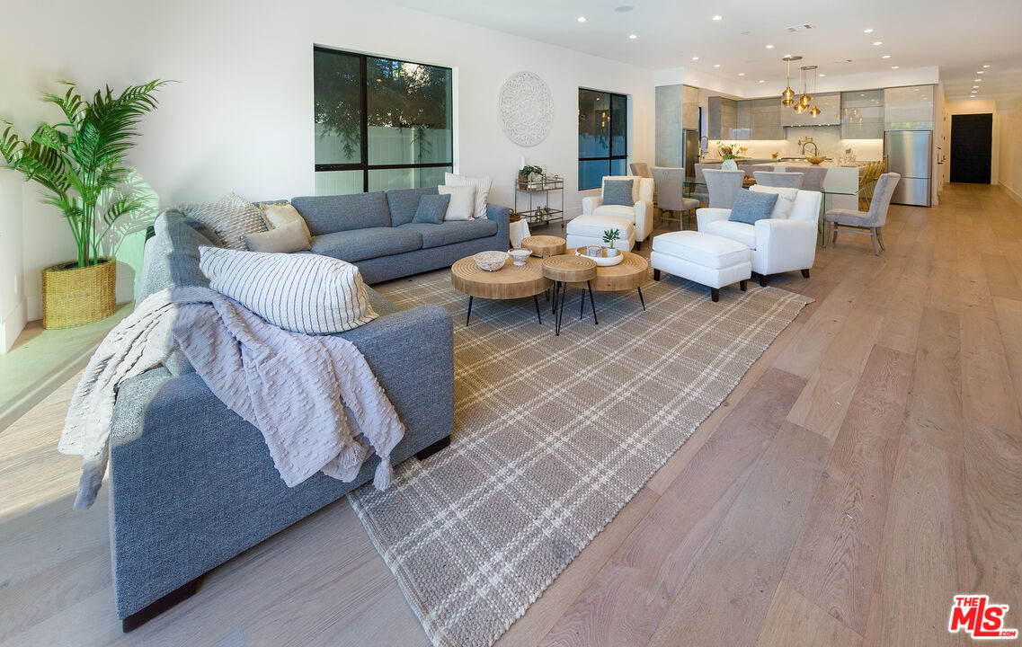 1635 S Sherbourne Dr