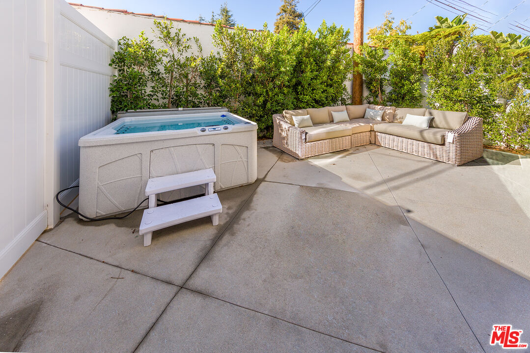 1635 S Sherbourne Dr