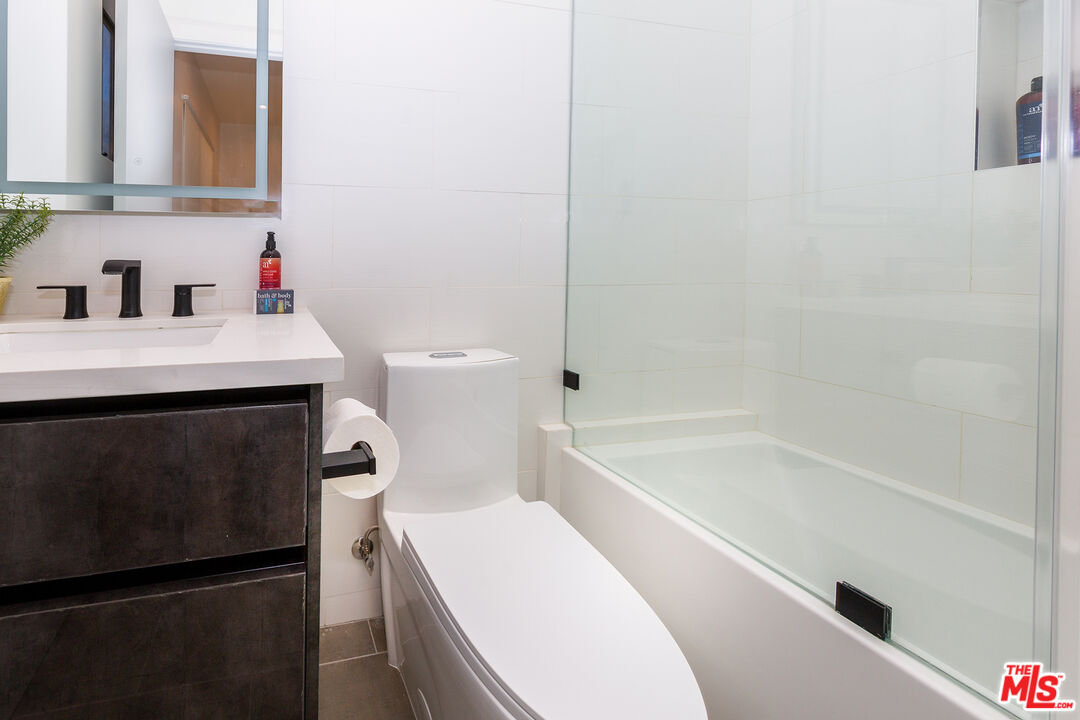 1635 S Sherbourne Dr