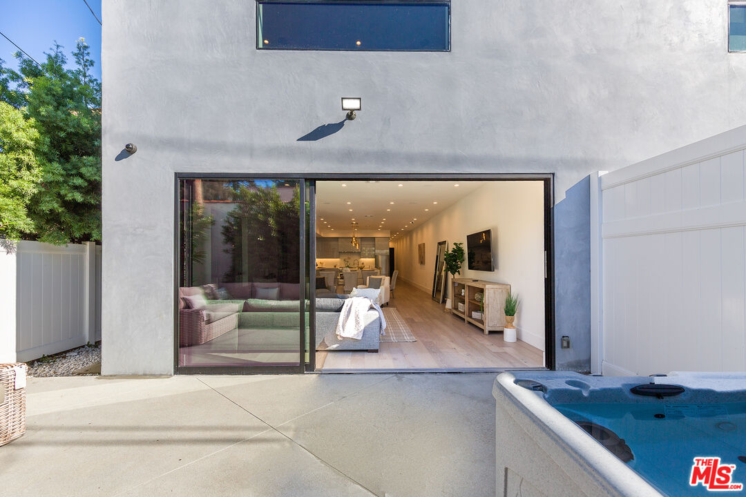 1635 S Sherbourne Dr