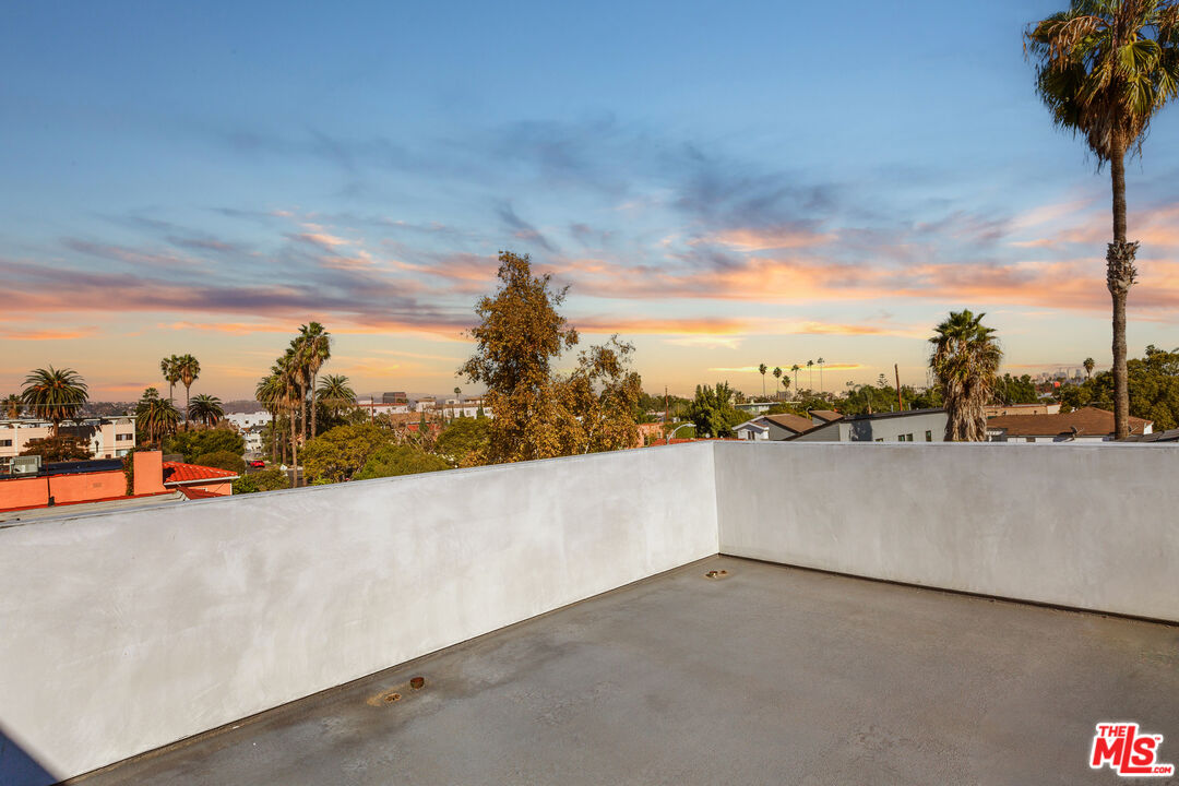 1635 S Sherbourne Dr