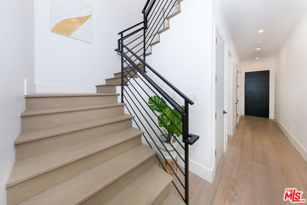 1635 S Sherbourne Dr