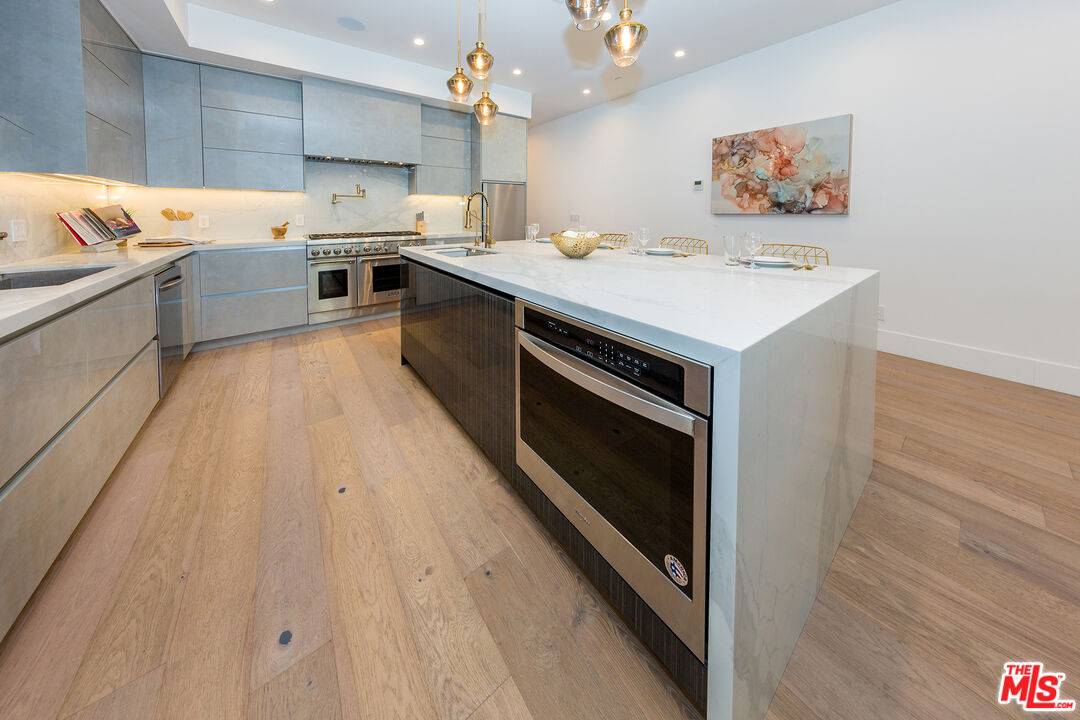 1635 S Sherbourne Dr