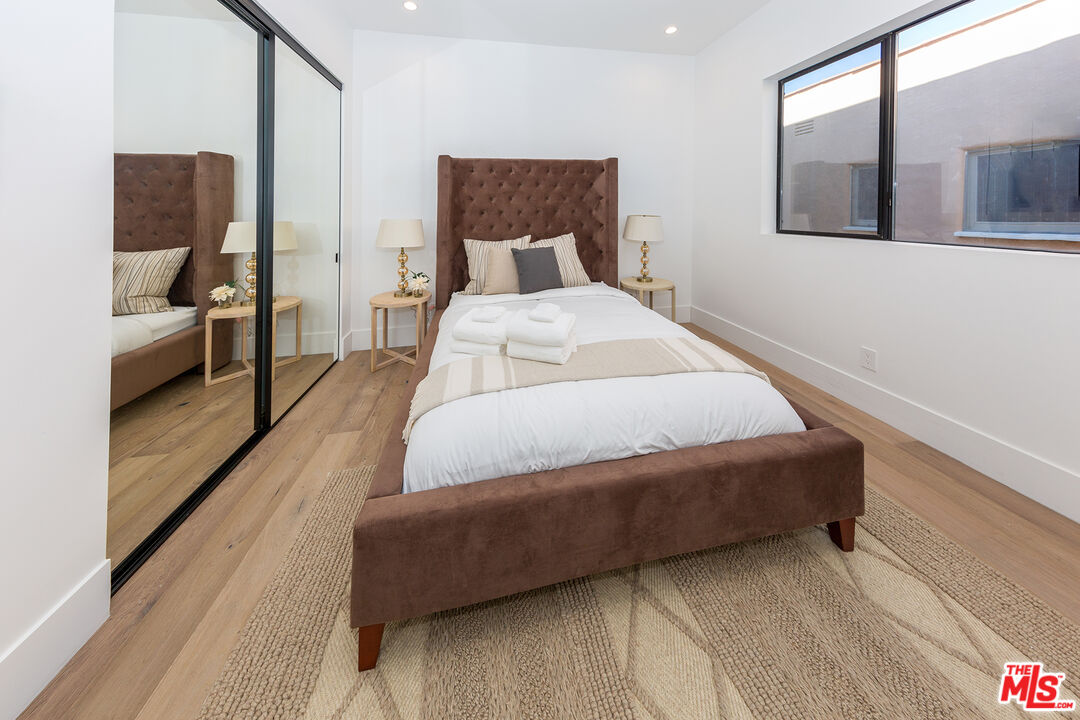 1635 S Sherbourne Dr