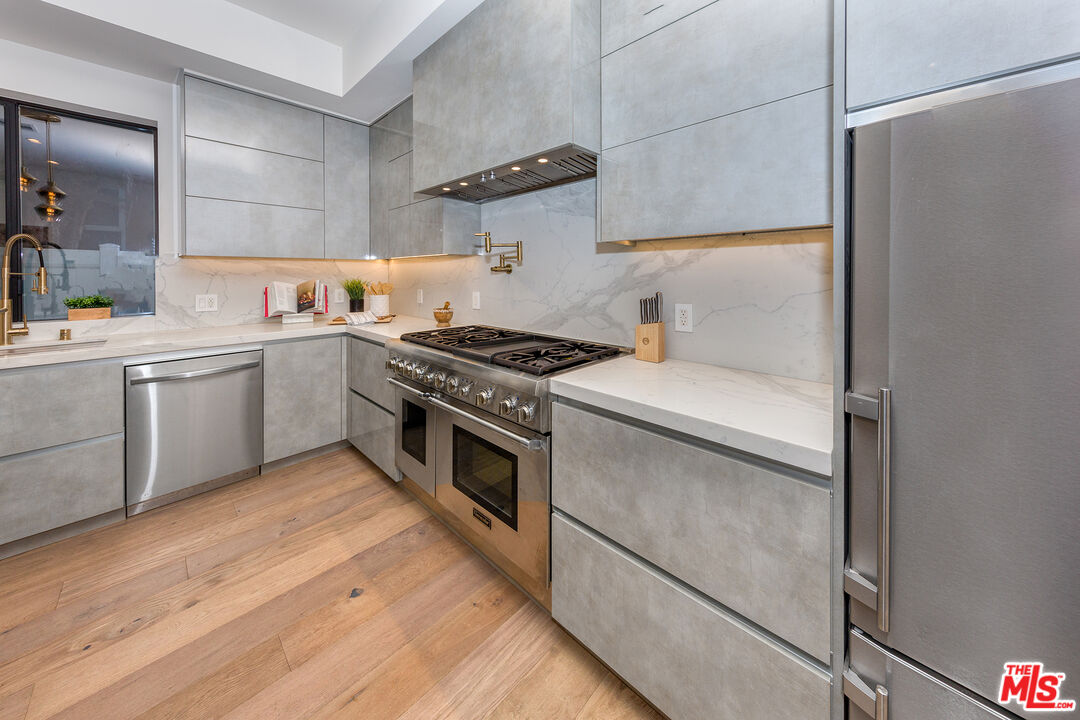 1635 S Sherbourne Dr