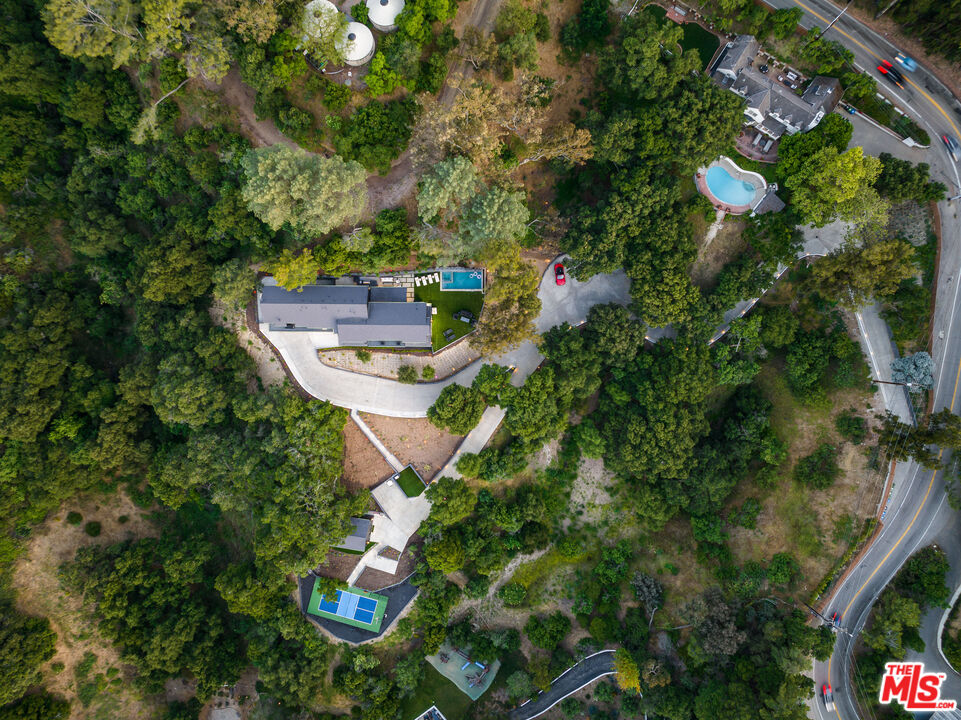 3140 Coldwater Canyon Ave