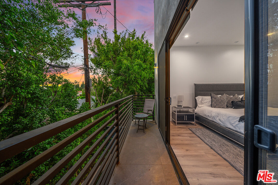 1903 S Bedford St Unit: 1/2