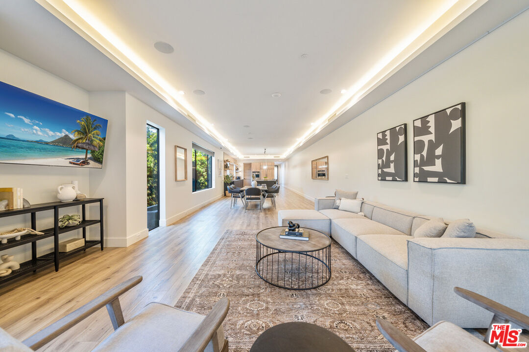 1903 S Bedford St Unit: 1/2