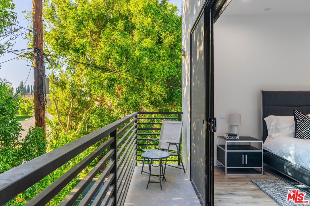 1903 S Bedford St Unit: 1/2