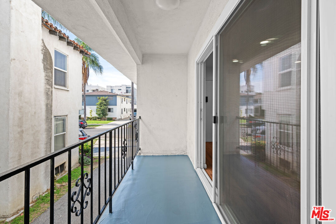 1206 S Holt Ave Unit: 2