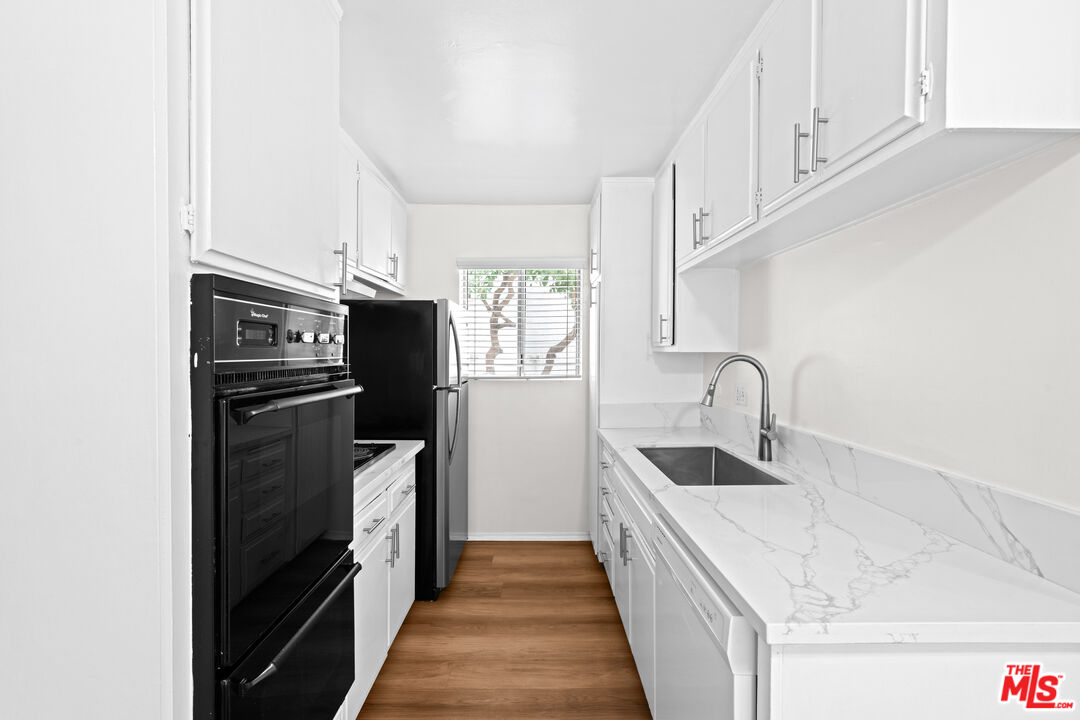 1206 S Holt Ave Unit: 2