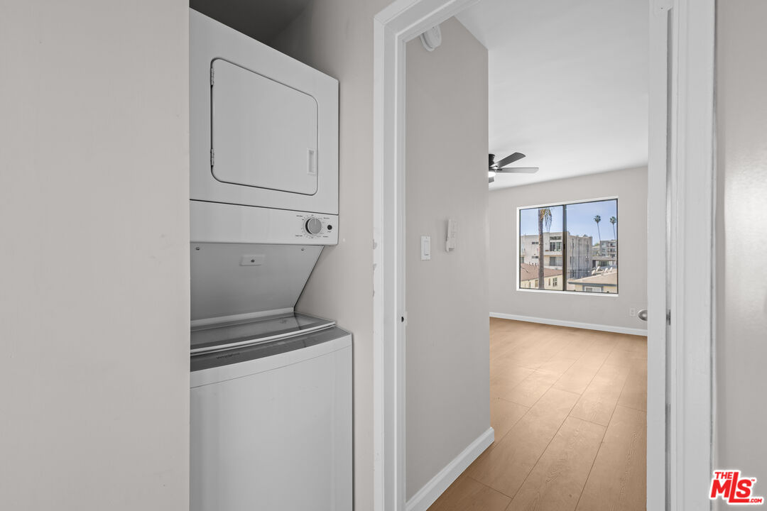 1206 S Holt Ave Unit: 4