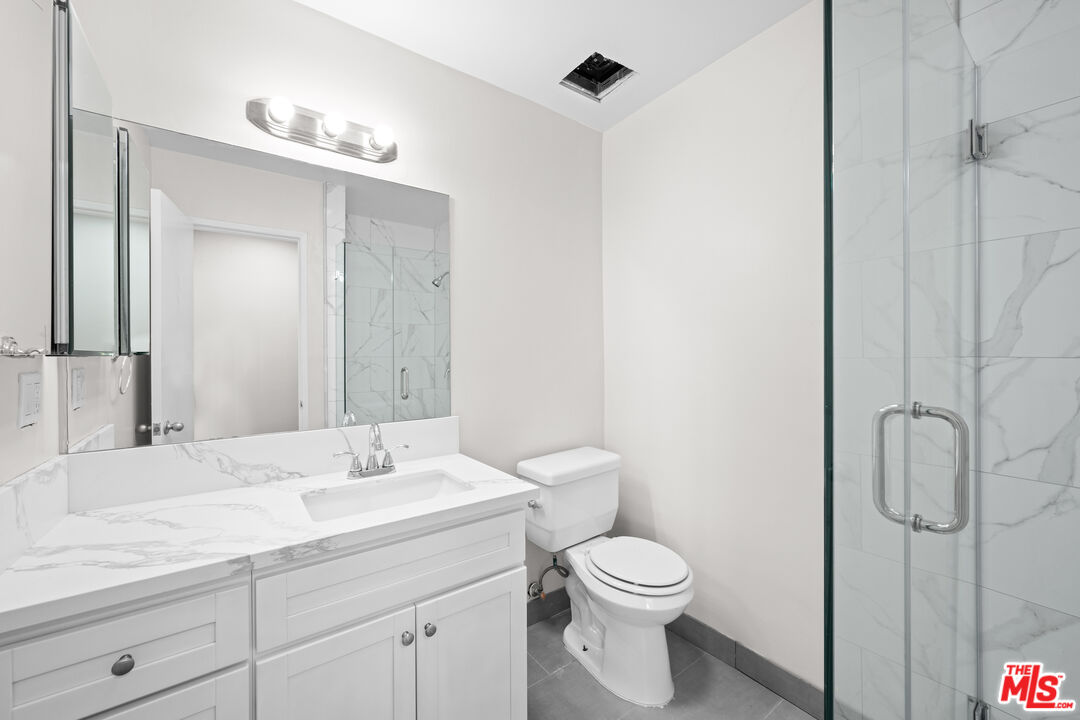 1206 S Holt Ave Unit: 4