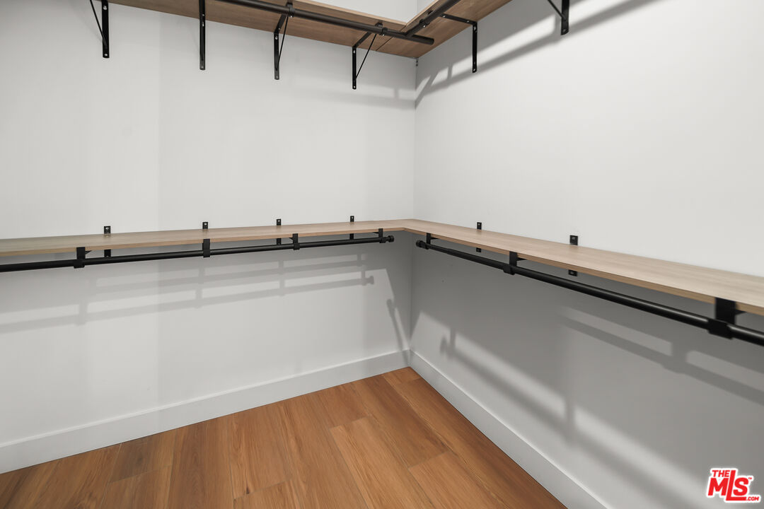 1905 S Corning St Unit: 2