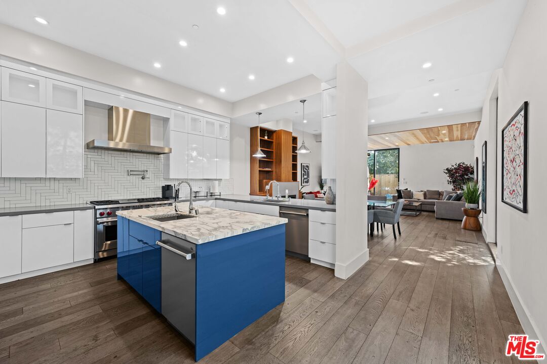 1612 S Wooster ST Unit: 1