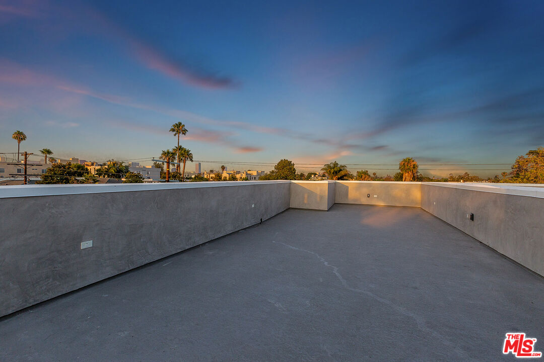 1612 S Wooster ST Unit: 1