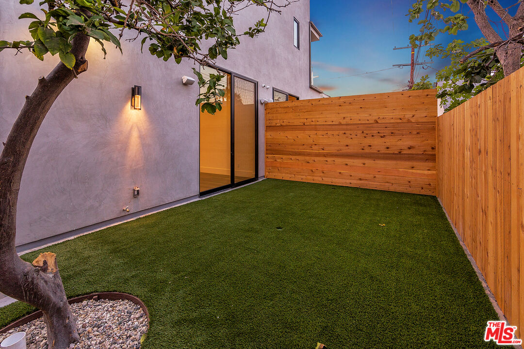 1612 S Wooster ST Unit: 1