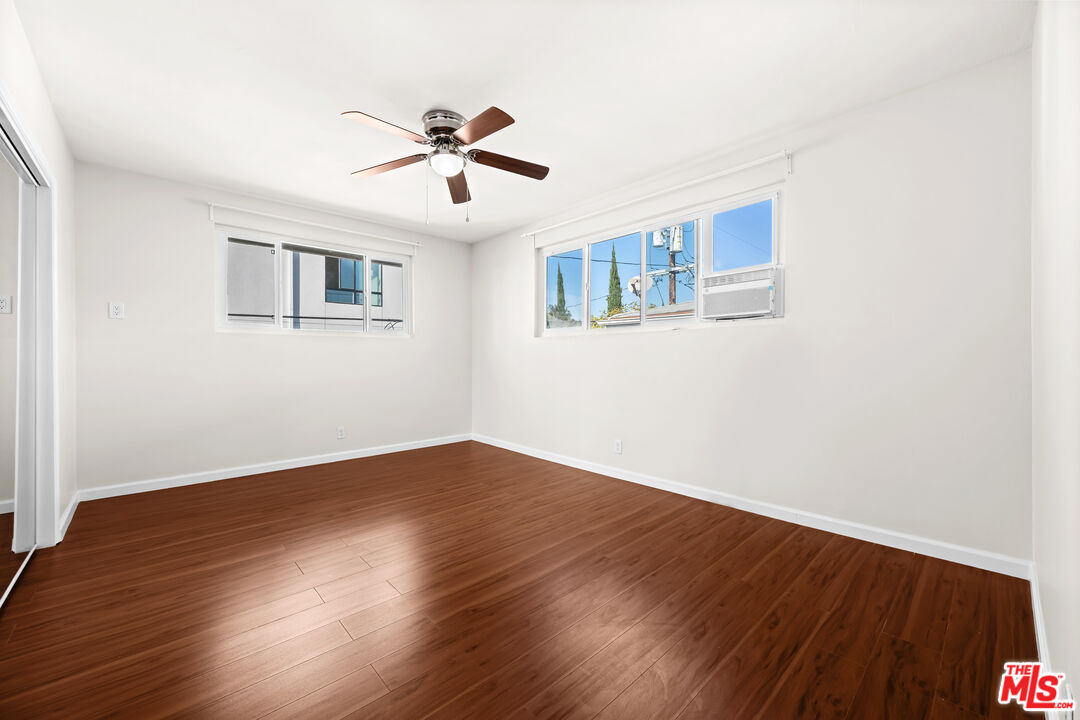 1445 S Sherbourne Dr Unit: 11