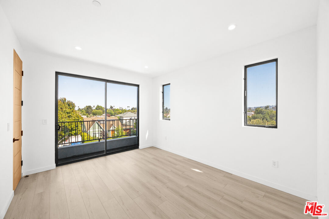 2123 S Cloverdale Ave Unit: 1