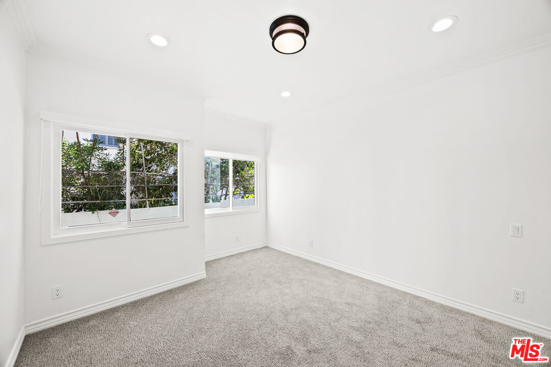 502 Smithwood Dr Unit: 502