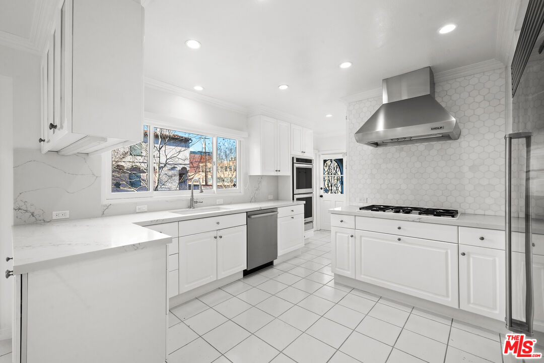 502 Smithwood Dr Unit: 502