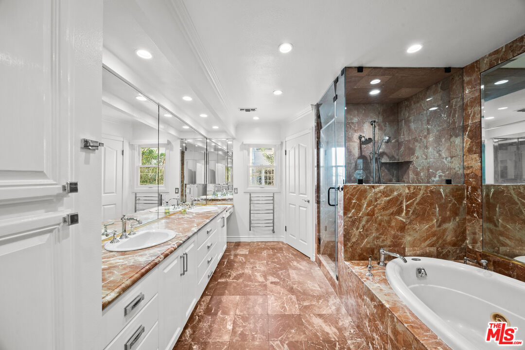 502 Smithwood Dr Unit: 502