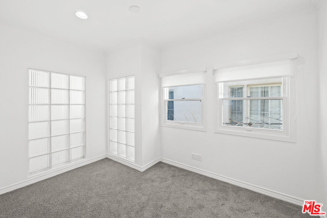 502 Smithwood Dr Unit: 502