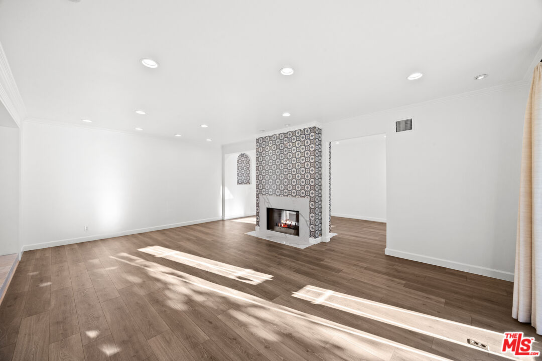 502 Smithwood Dr Unit: 502