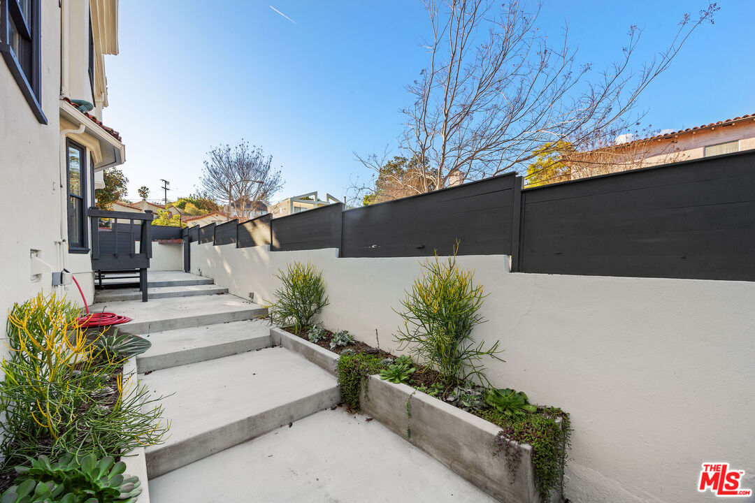 502 Smithwood Dr Unit: 502