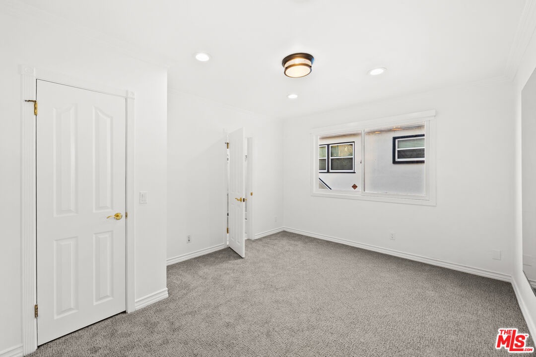 502 Smithwood Dr Unit: 502