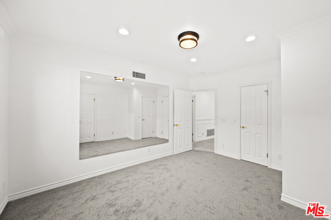 502 Smithwood Dr Unit: 502