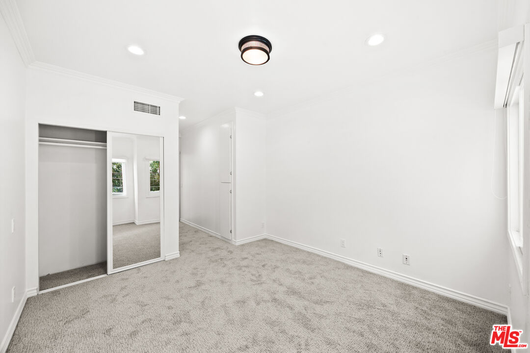 502 Smithwood Dr Unit: 502