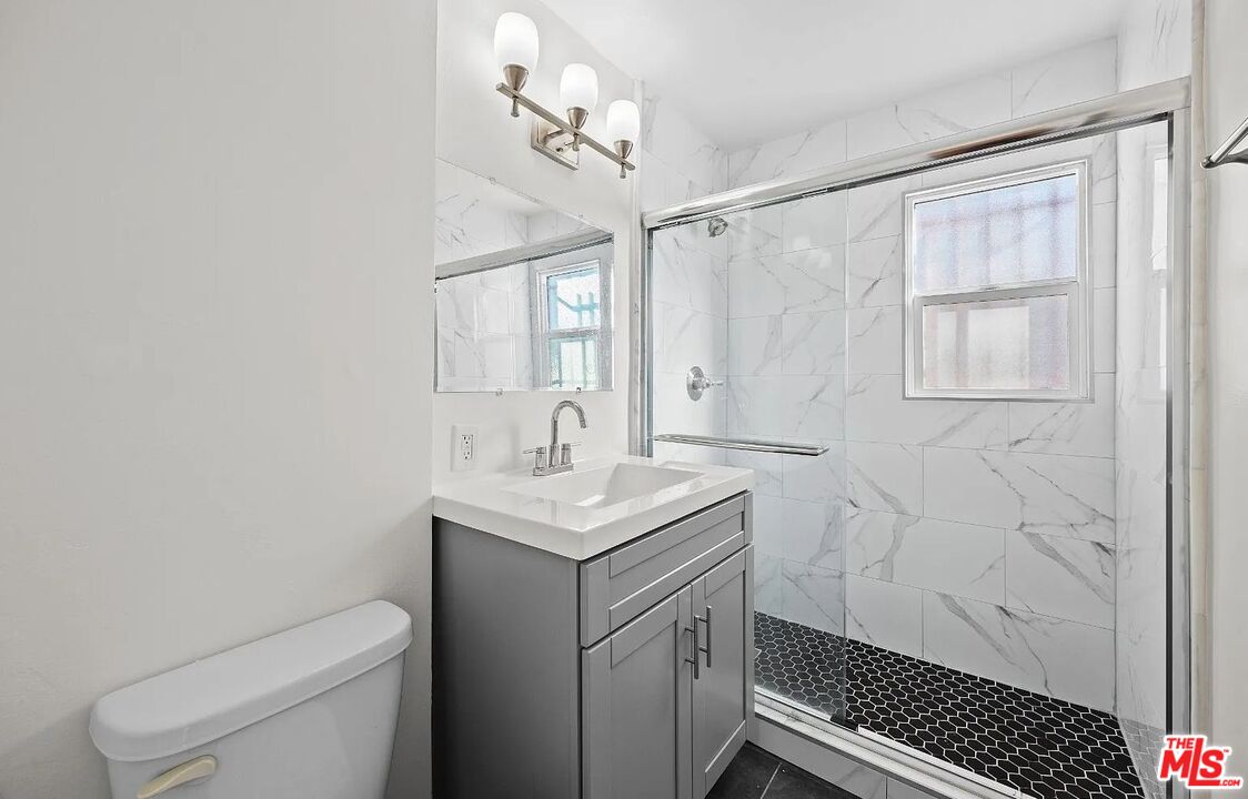 1518 Laurel Canyon Blvd Unit: Apt 2