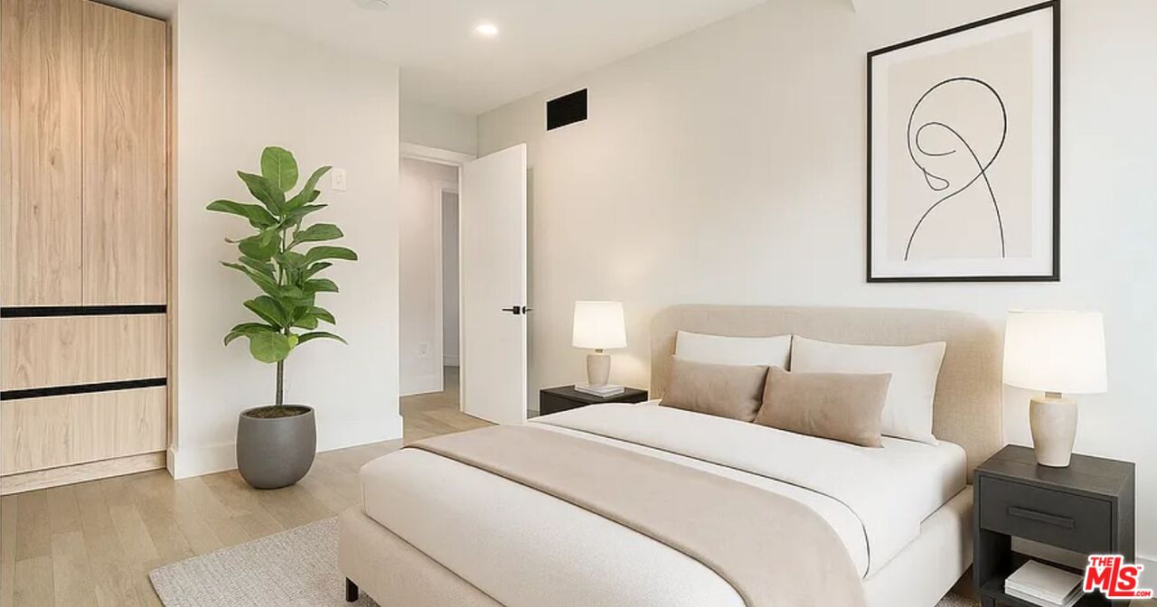 1444 S Crescent Heights Blvd