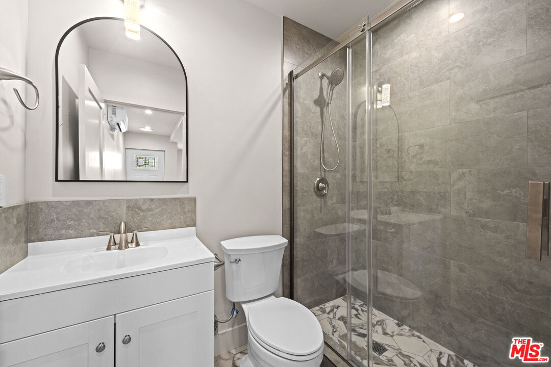 1507 Edris Dr Unit: ADU