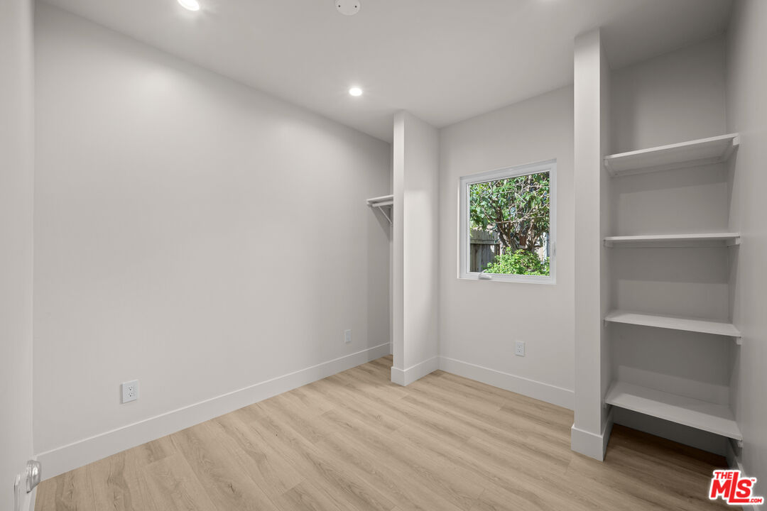 1507 Edris Dr Unit: ADU