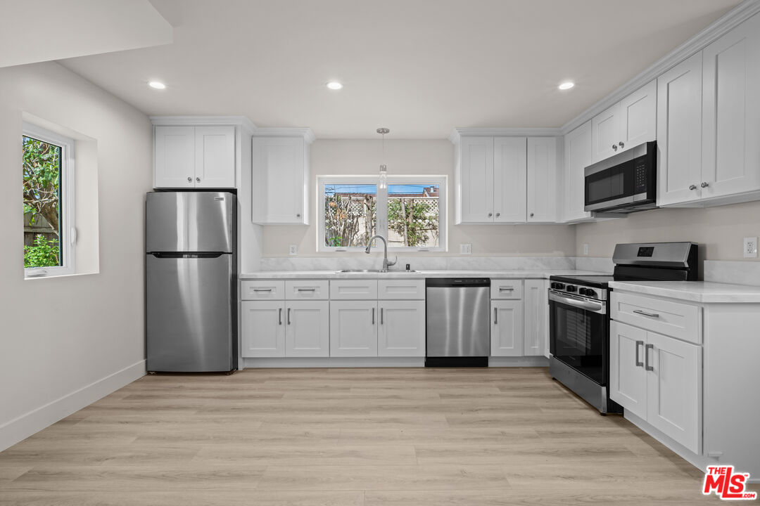 1507 Edris Dr Unit: ADU