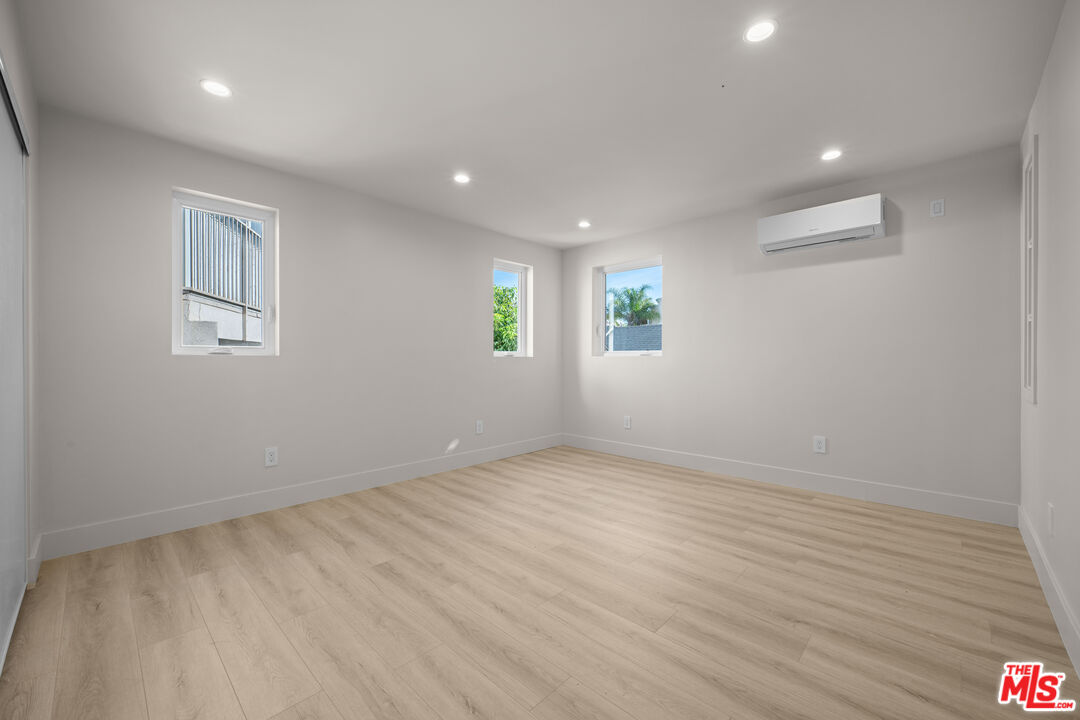 1507 Edris Dr Unit: ADU