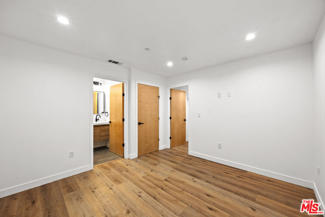 807 N Cherokee Ave Unit: 1/2