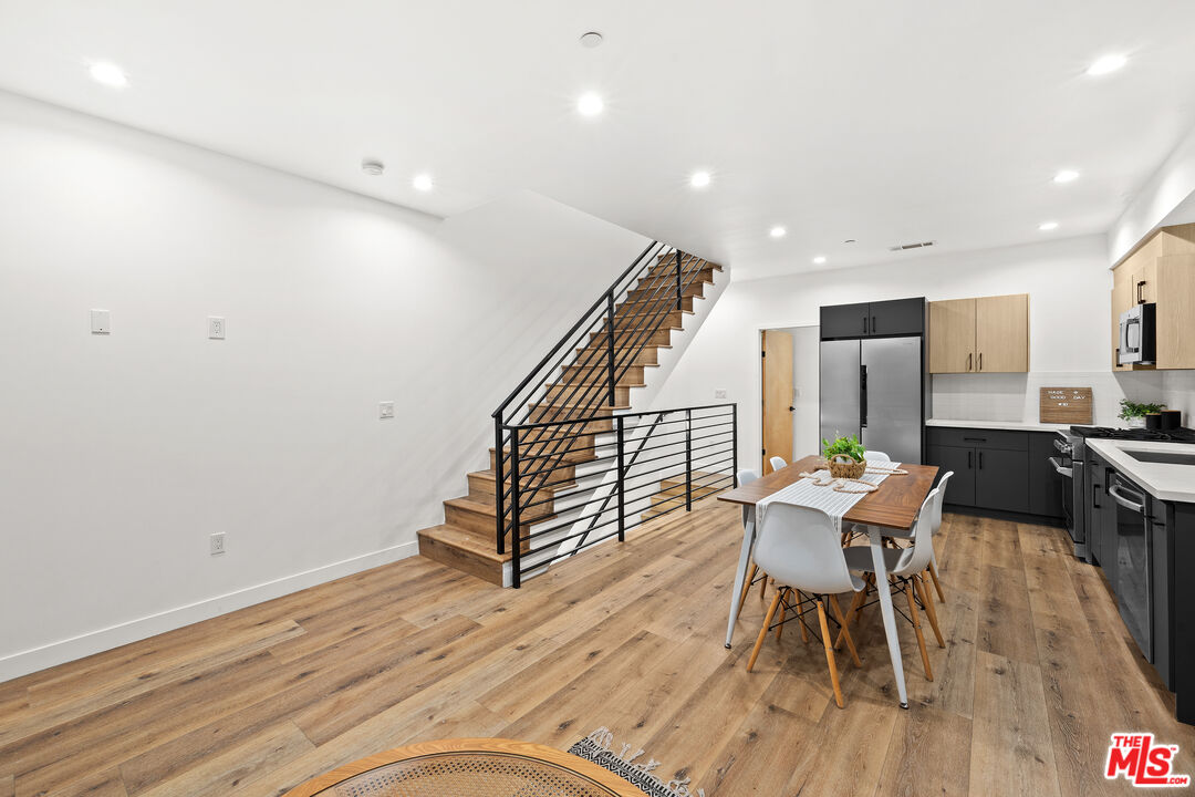 807 N Cherokee Ave Unit: 1/2