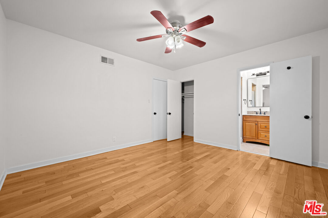 354 S Camden Dr Unit: 9