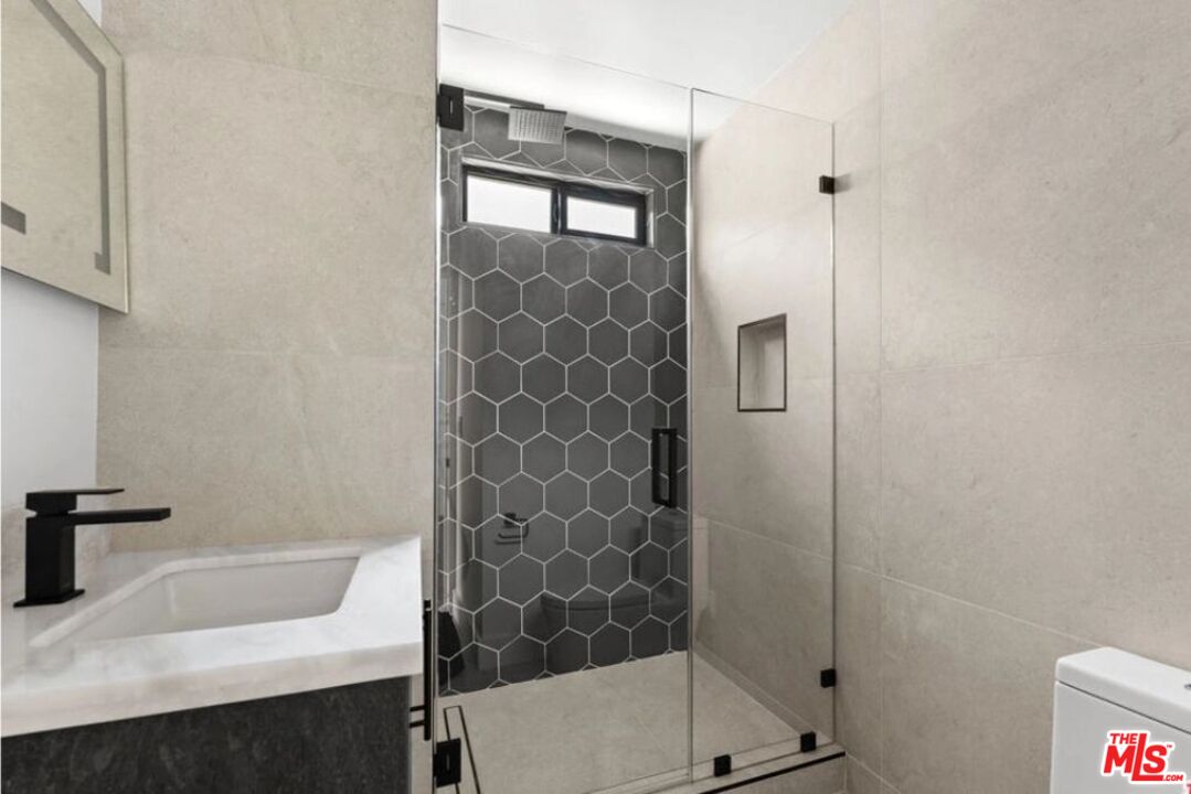 1450 S Crescent Heights Blvd Unit: 1/2