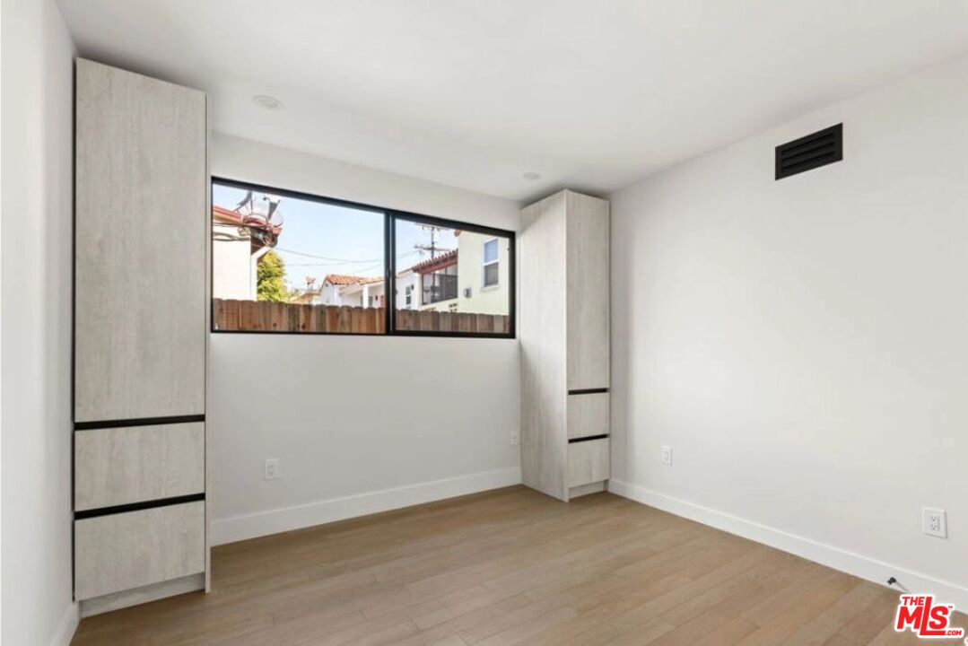 1450 S Crescent Heights Blvd Unit: 1/2