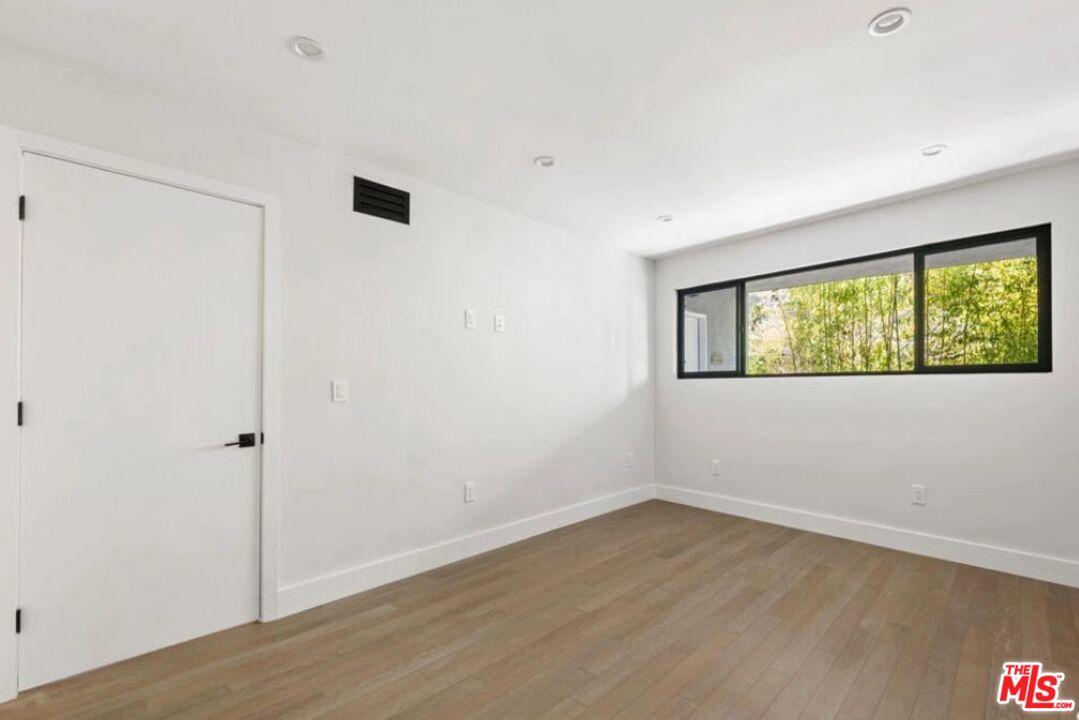 1450 S Crescent Heights Blvd Unit: 1/2