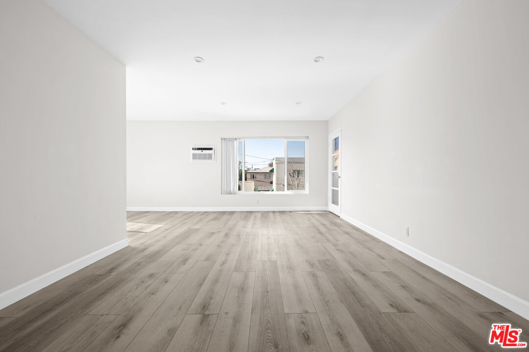 8336 Blackburn Ave Unit: Unit 7