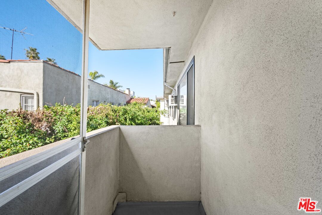 8336 Blackburn Ave Unit: Unit 7