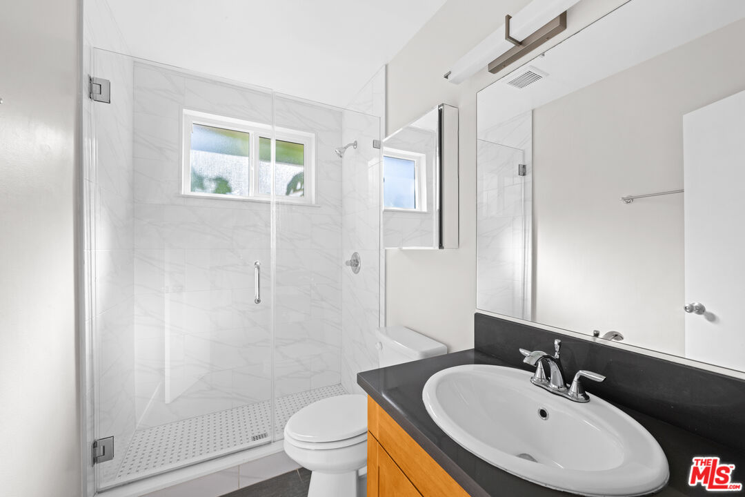 8336 Blackburn Ave Unit: Unit 7