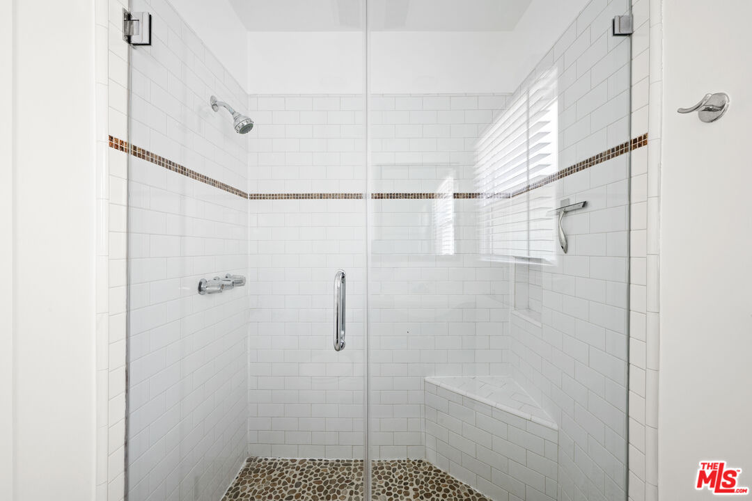 502 Smithwood Dr Unit: 1/4