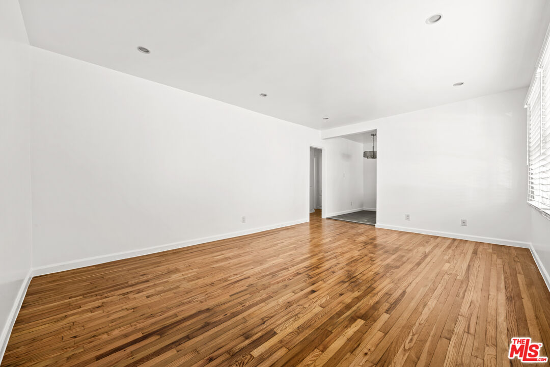 502 Smithwood Dr Unit: 1/4