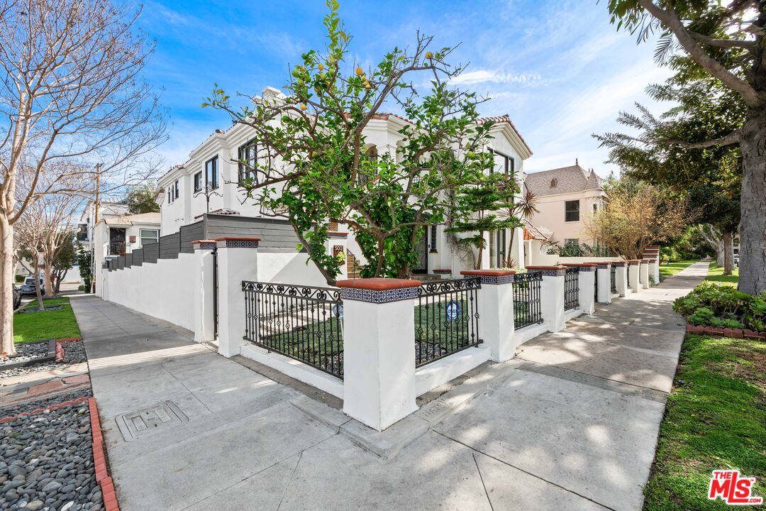 502 Smithwood Dr Unit: 1/4